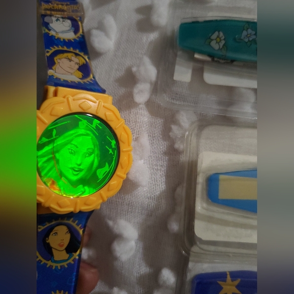 Vtg Fantasma Disney Bambi Pocahontas Oliver Hunchback Sleeping Beauty Watches main image 5